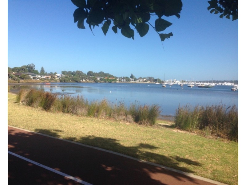 3/4 Kintail Road, Applecross WA 6153