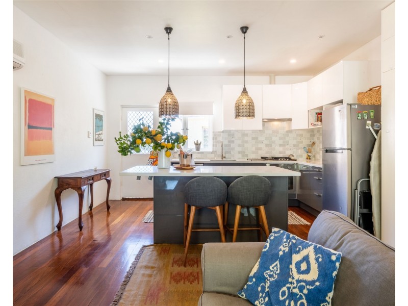 3/4 Kintail Road, Applecross WA 6153