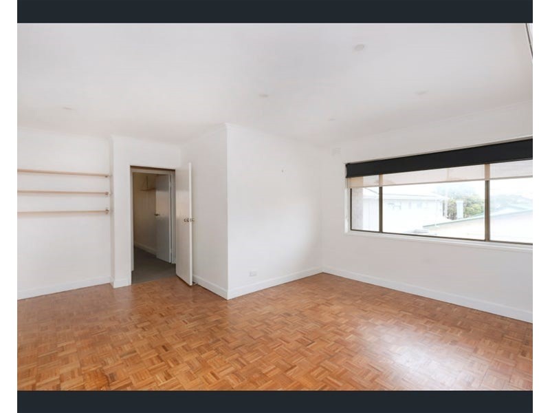 10/361 Geelong Road, Kingsville VIC 3012