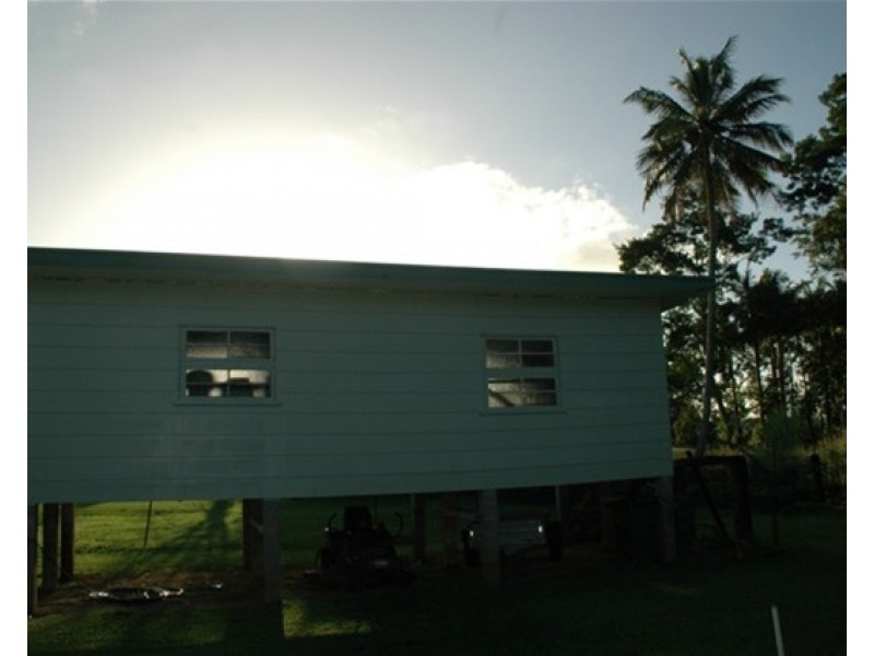 9 Webb Crescent, Innisfail QLD 4860