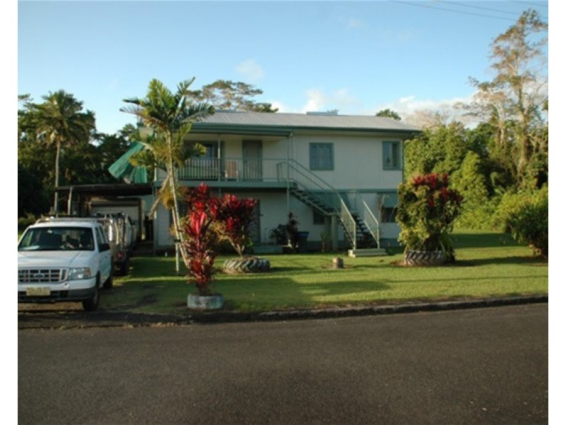 9 Webb Crescent, Innisfail QLD 4860