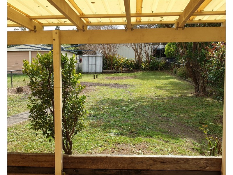 61 Connaught Street, Sandgate QLD 4017