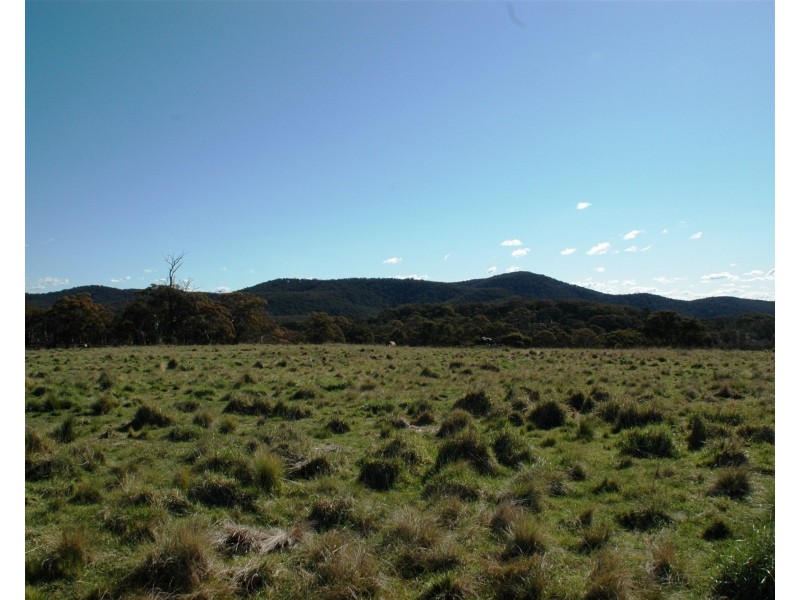 65 Curlewin Lane/Hume Highway, Marulan NSW 2579
