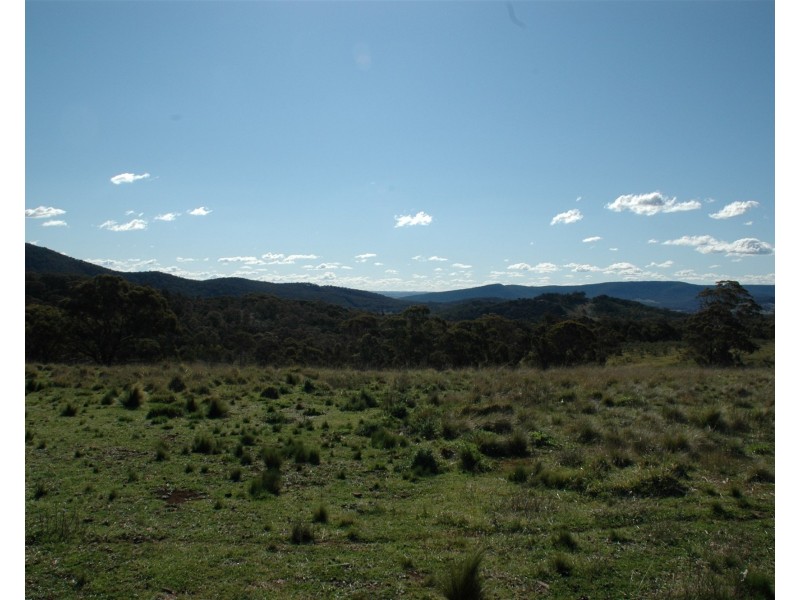 65 Curlewin Lane/Hume Highway, Marulan NSW 2579