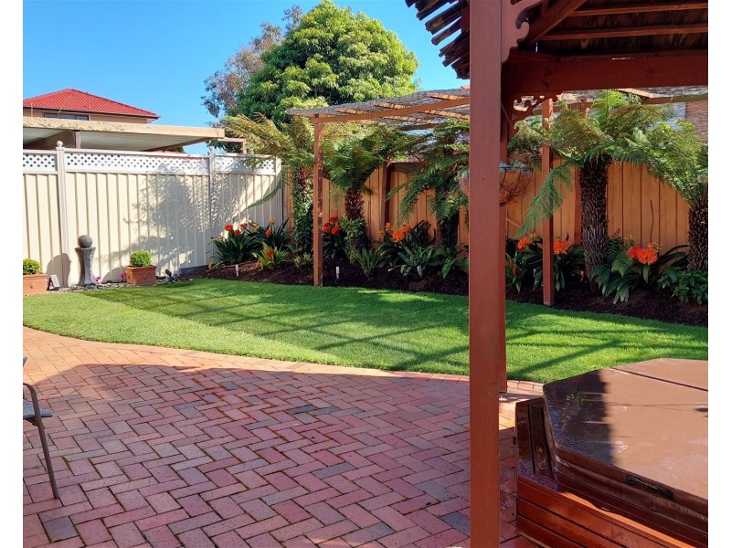 10 Terront Court, Deer Park VIC 3023