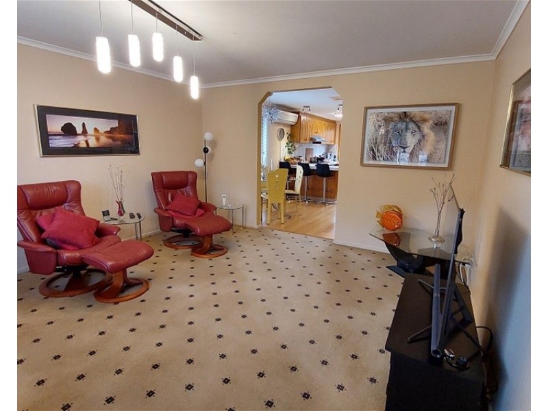 10 Terront Court, Deer Park VIC 3023