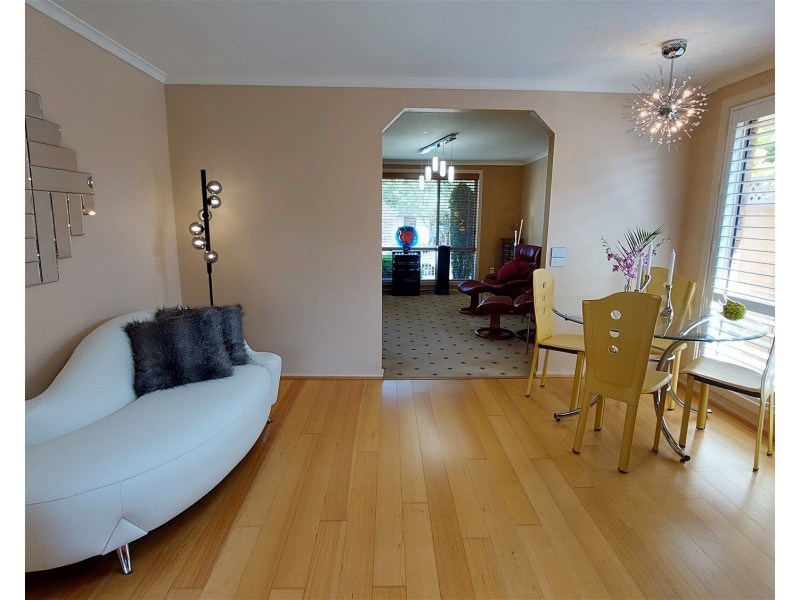 10 Terront Court, Deer Park VIC 3023