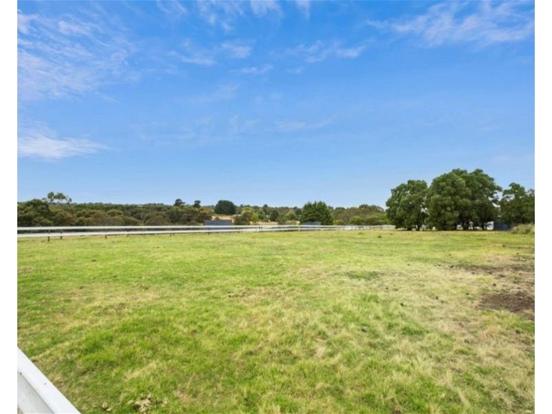 98 Grant Road, Somerville VIC 3912