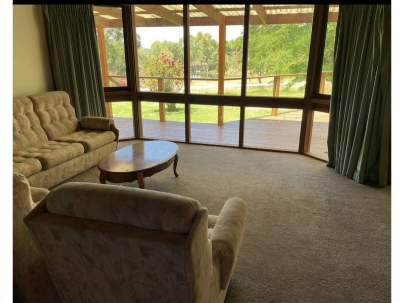 98 Grant Road, Somerville VIC 3912