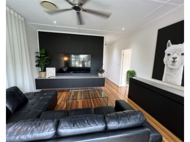 13 Wills Avenue, Golden Beach QLD 4551