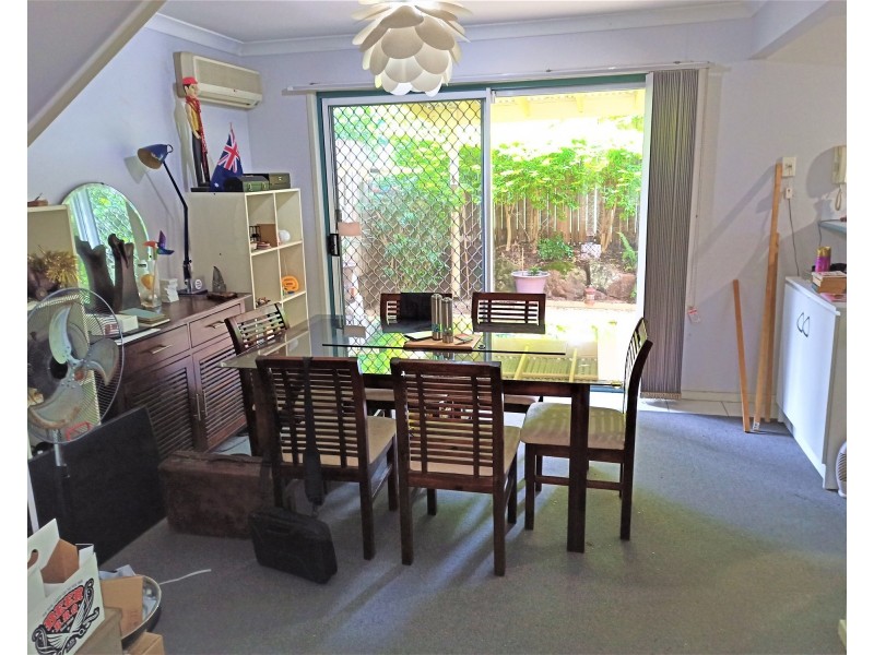 2/6 Samanthas Way, Slacks Creek QLD 4127