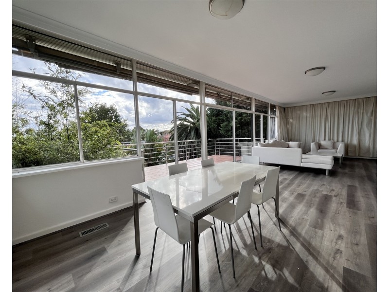 12 Matlock Court, Caulfield North VIC 3161