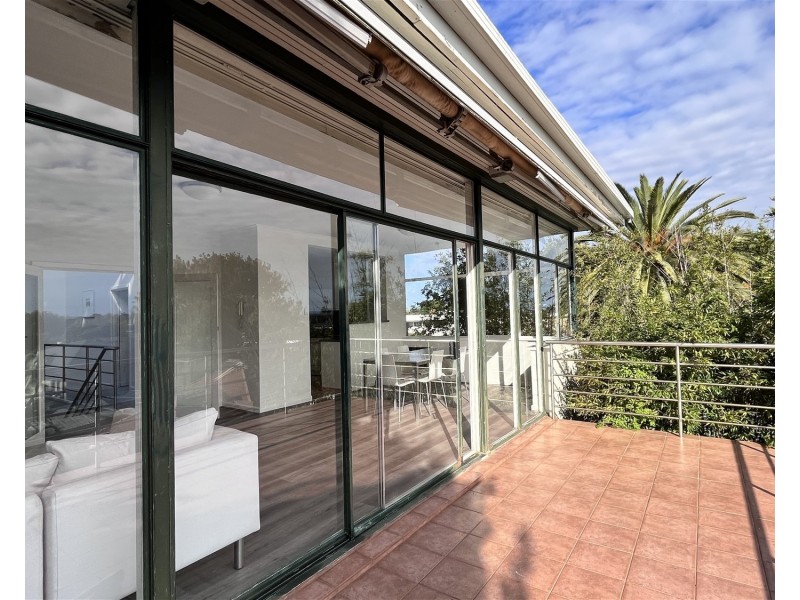 12 Matlock Court, Caulfield North VIC 3161