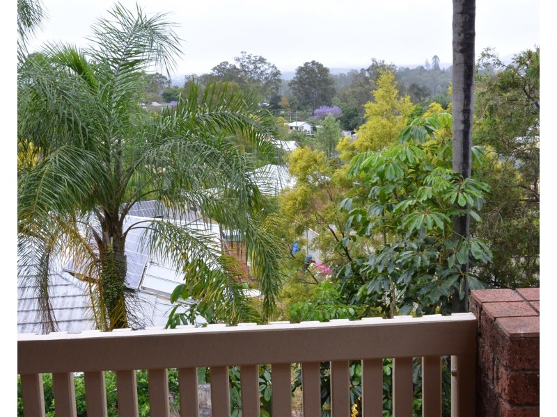 10 Gill court, Bundamba QLD 4304