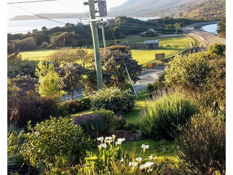 16 Hawks Lane, Eaglehawk Neck TAS 7179
