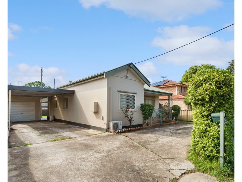 43 Woodburn Rd, Berala NSW 2141