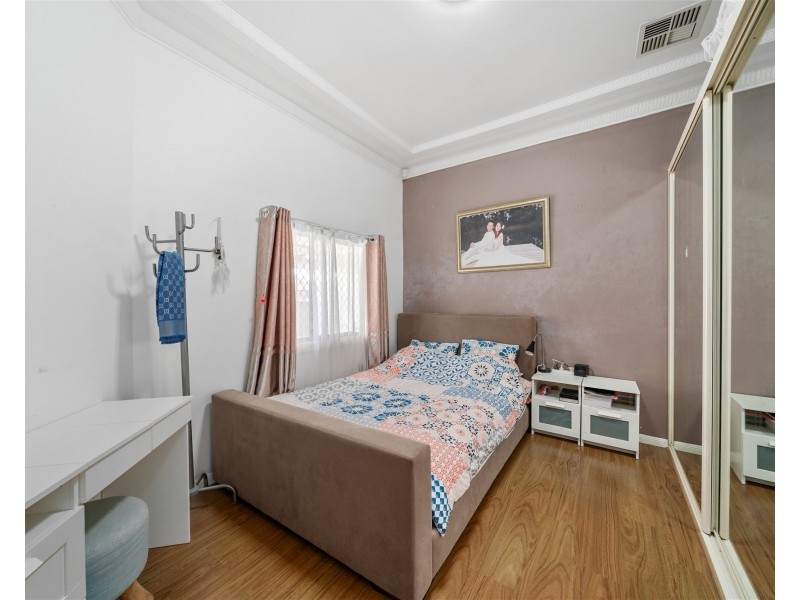 43 Woodburn Rd, Berala NSW 2141