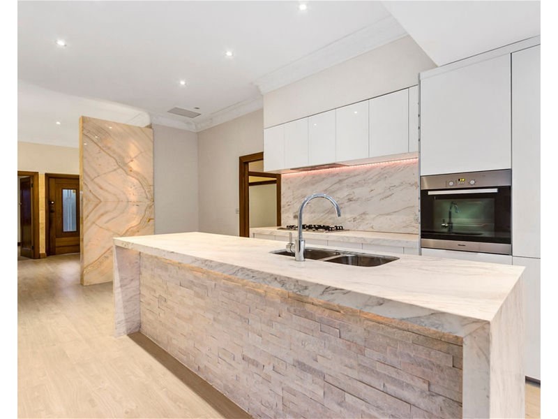 4 BEATRICE STREET, Glen Iris VIC 3146