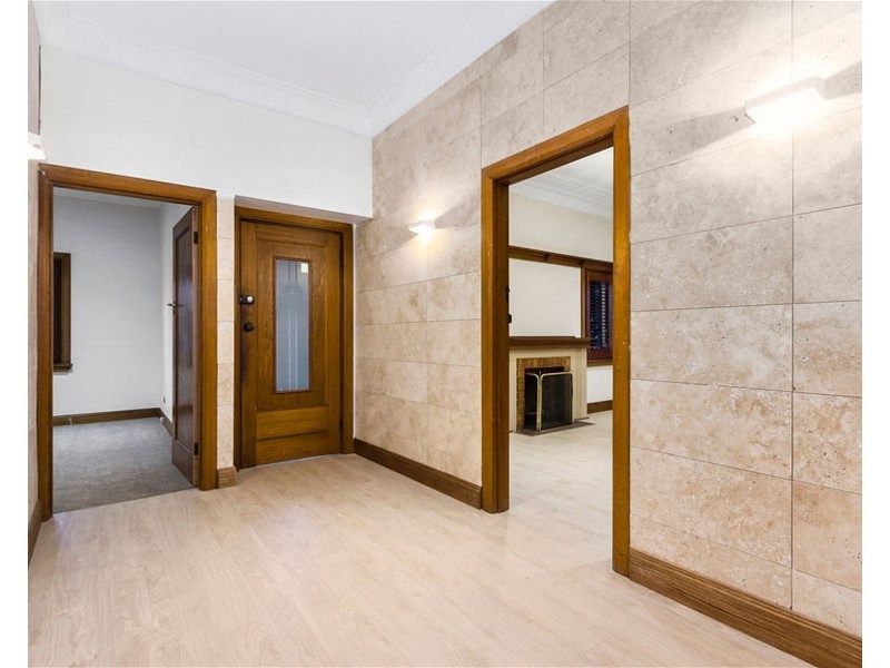 4 BEATRICE STREET, Glen Iris VIC 3146