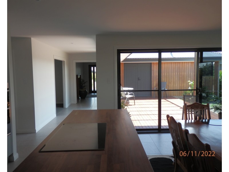 9 Bunyan Avenue, Old Bar NSW 2430