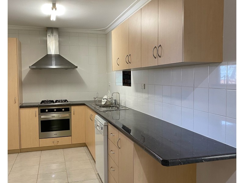 27 Holling street, Maddington WA 6109