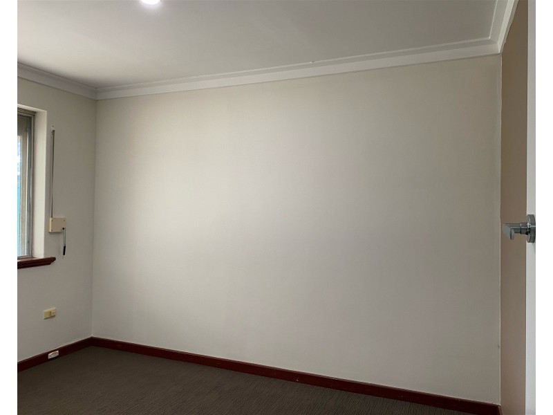 27 Holling street, Maddington WA 6109