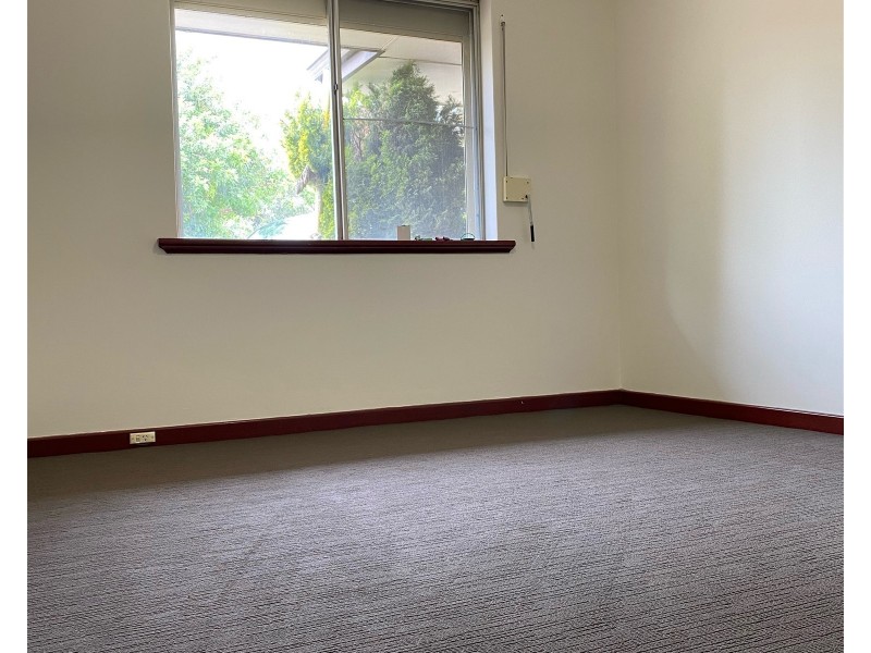 27 Holling street, Maddington WA 6109