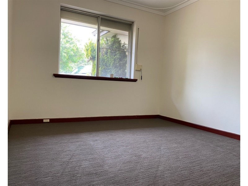 27 Holling street, Maddington WA 6109