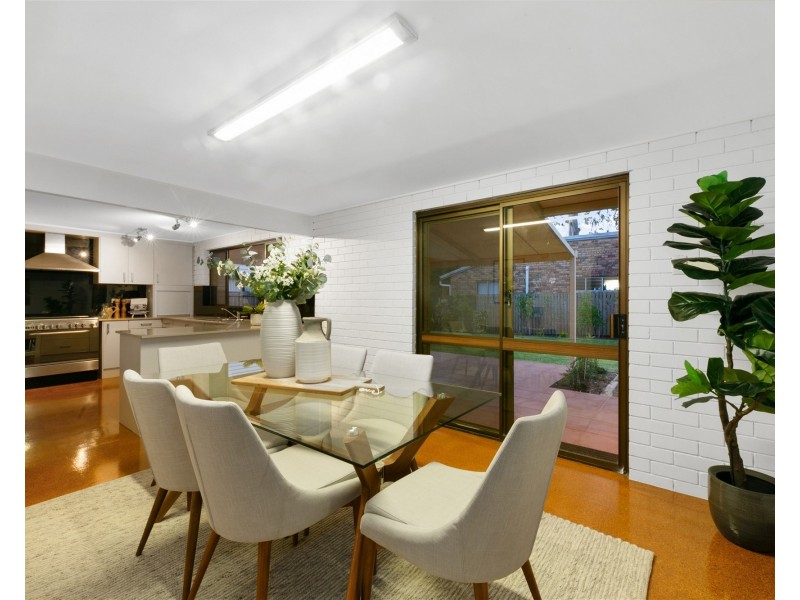 4 Mandalay Street, Fig Tree Pocket QLD 4069