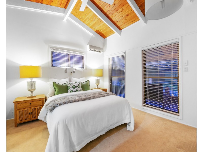 4 Mandalay Street, Fig Tree Pocket QLD 4069