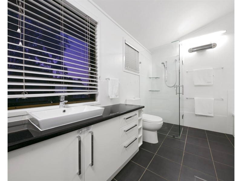 4 Mandalay Street, Fig Tree Pocket QLD 4069