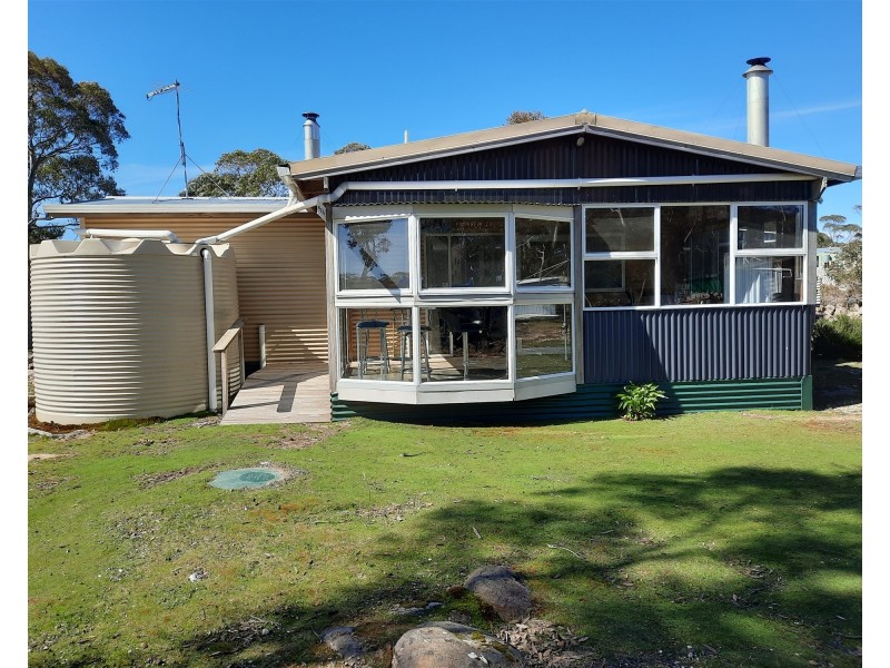 17 johnstone road, Doctors Point TAS 7304
