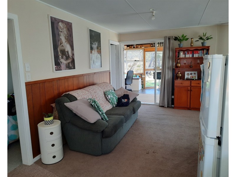 17 johnstone road, Doctors Point TAS 7304