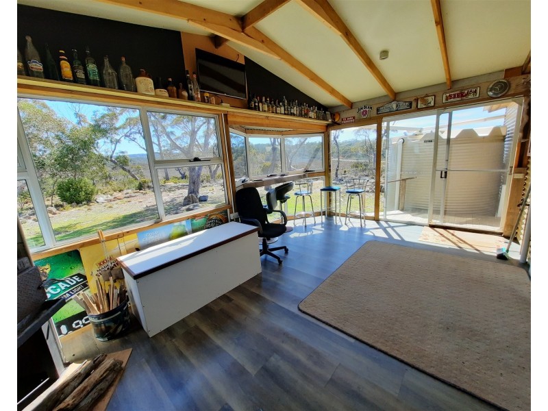 17 johnstone road, Doctors Point TAS 7304