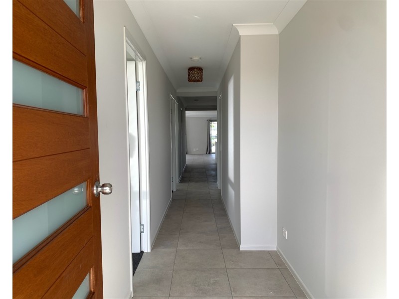 1/7 Darcey Avenue, Cumbalum NSW 2478