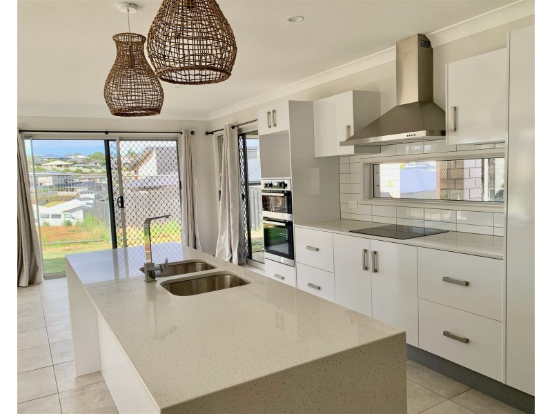 1/7 Darcey Avenue, Cumbalum NSW 2478