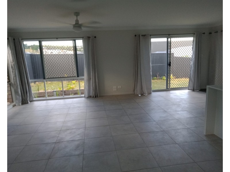 1/7 Darcey Avenue, Cumbalum NSW 2478