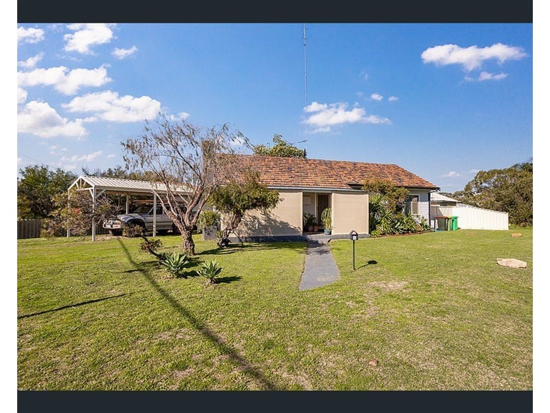 1 Teeluk Road, Carey Park WA 6230