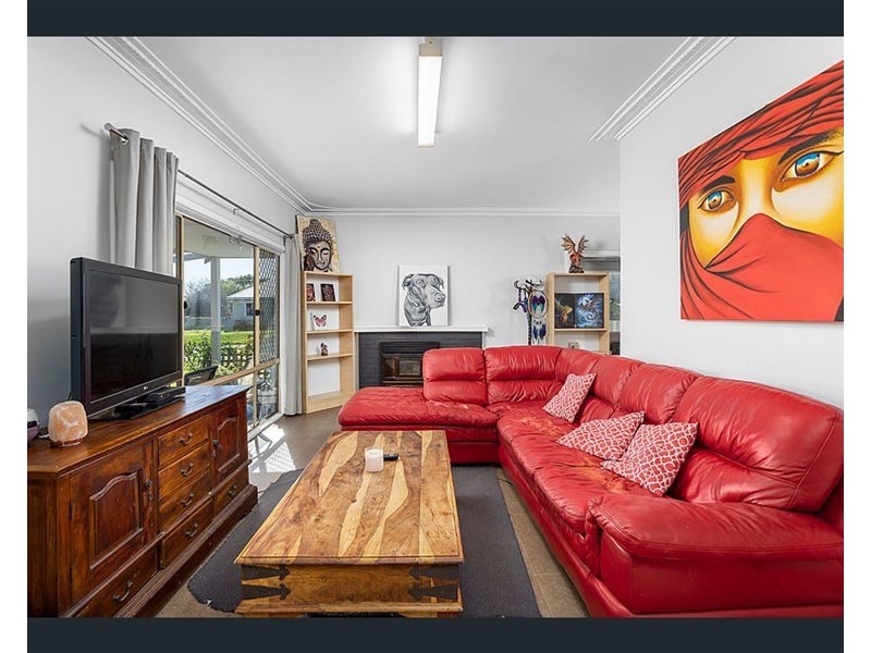 1 Teeluk Road, Carey Park WA 6230