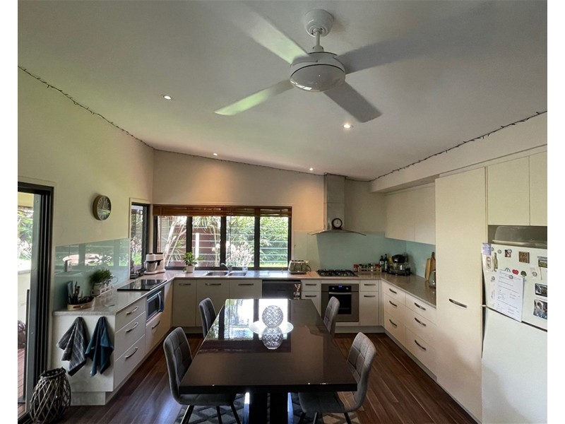 Lot 4/20 Cooee Crescent, Macleay Island QLD 4184
