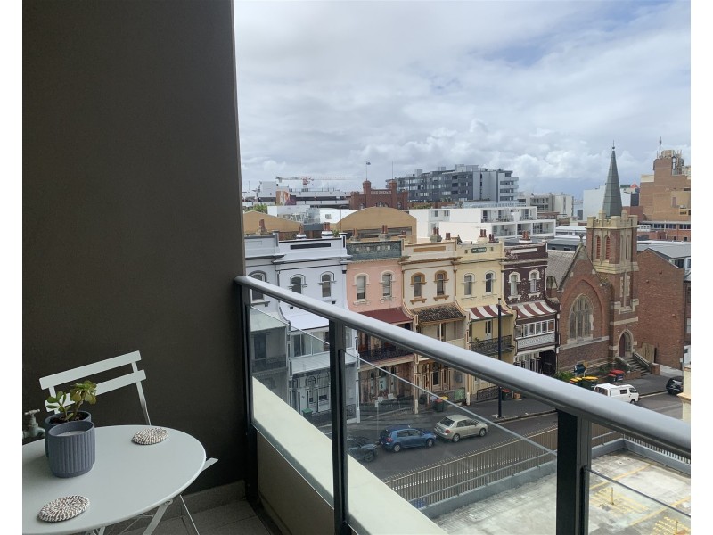 406/67 Watt st, Newcastle NSW 2300