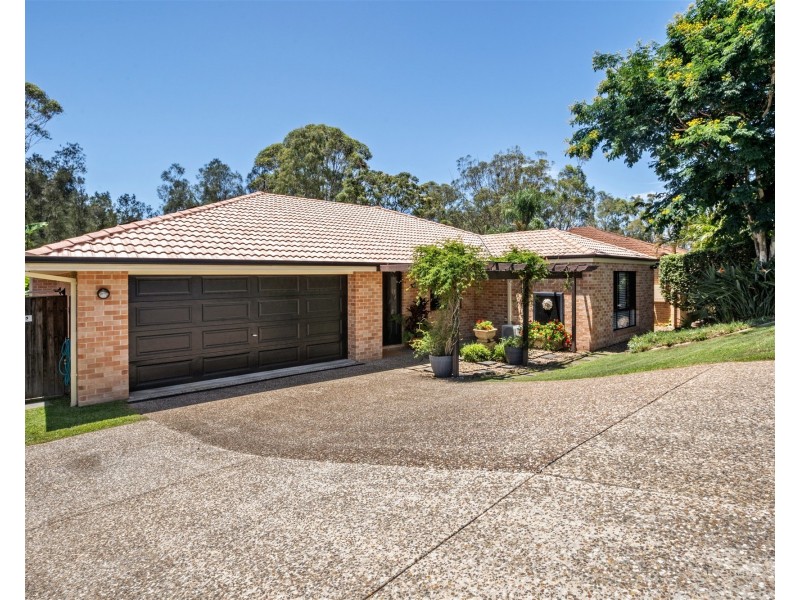 34 Greenbank Circuit, Carrara QLD 4211