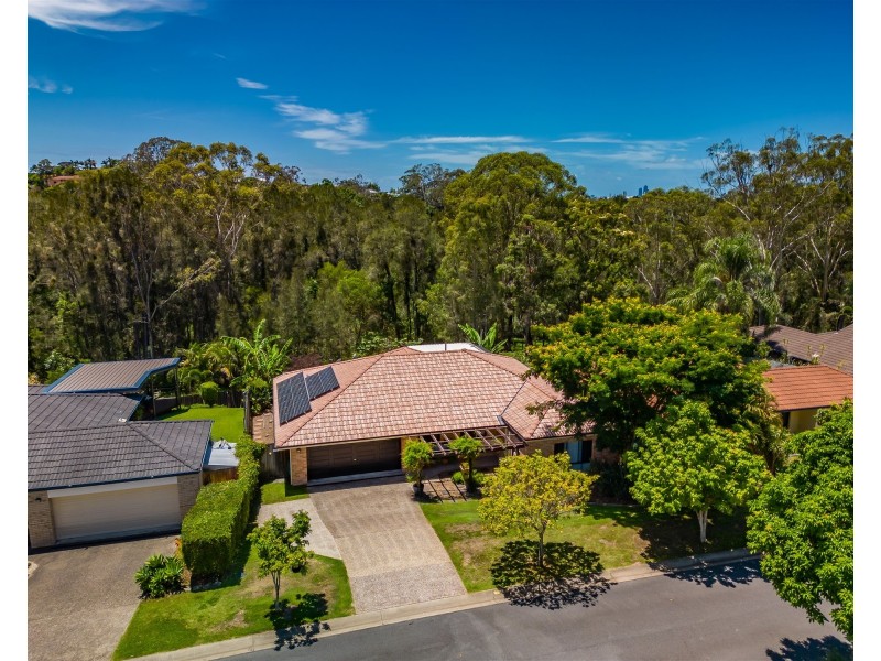 34 Greenbank Circuit, Carrara QLD 4211