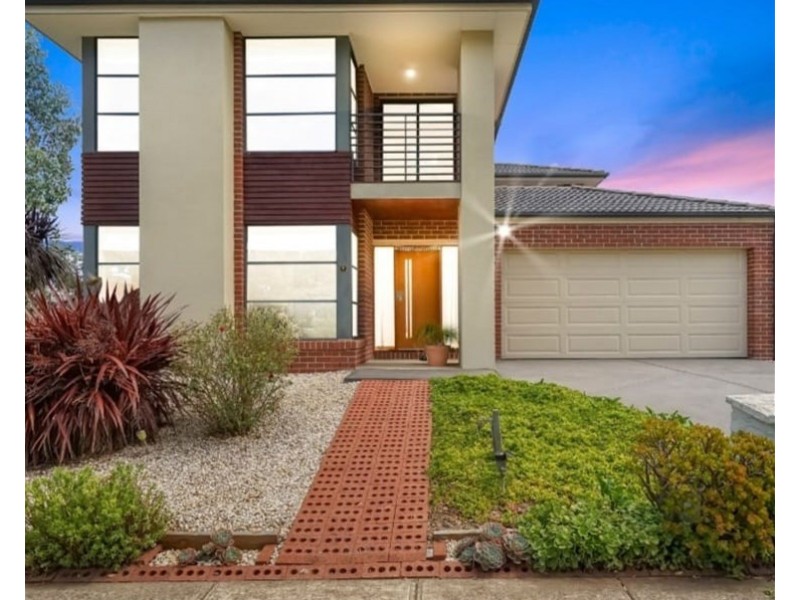 1 Tamborine Avenue, Point Cook VIC 3030