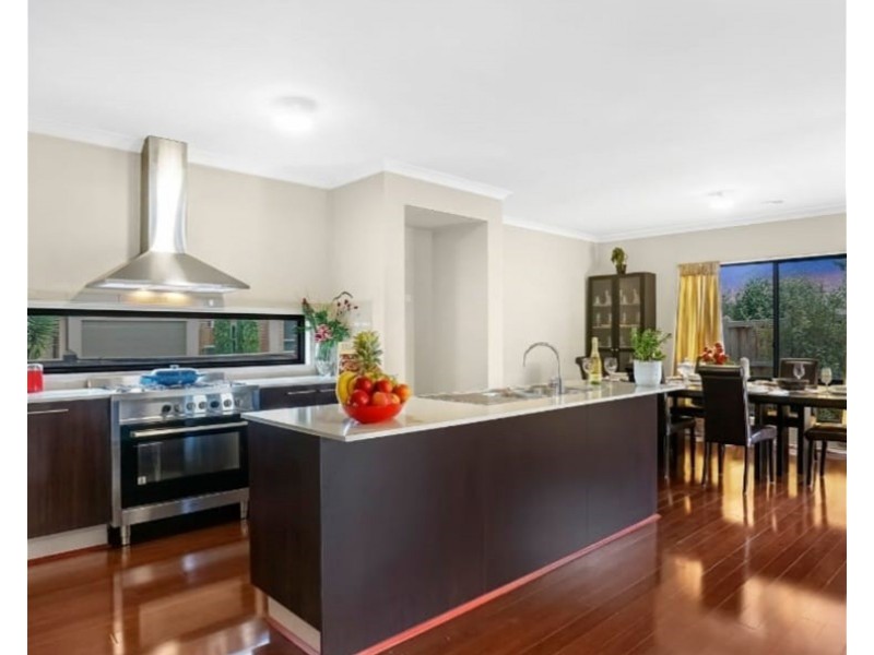 1 Tamborine Avenue, Point Cook VIC 3030