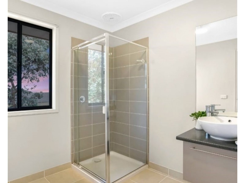 1 Tamborine Avenue, Point Cook VIC 3030