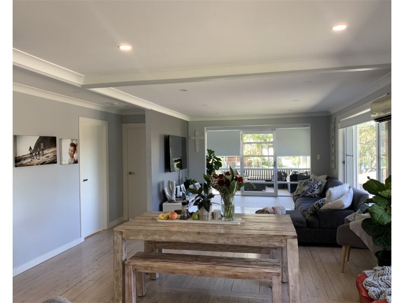 3 Newby Place, Wheeler Heights NSW 2097