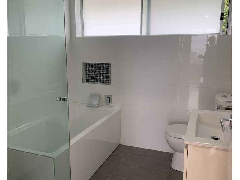 3 Newby Place, Wheeler Heights NSW 2097