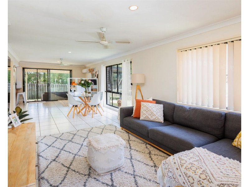33/13 Hervey Street, Pacific Pines QLD 4211