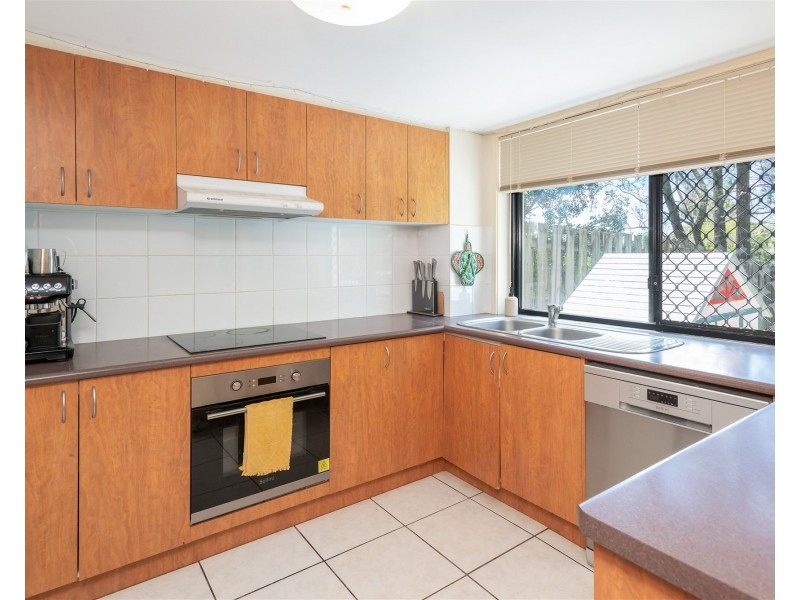 33/13 Hervey Street, Pacific Pines QLD 4211